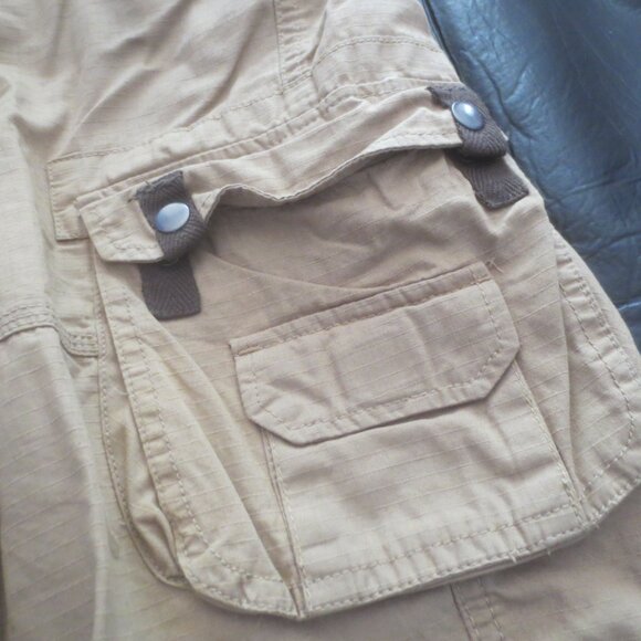 Stanley Cargo Shorts - Size 34 Men's. - Picture 8 of 9